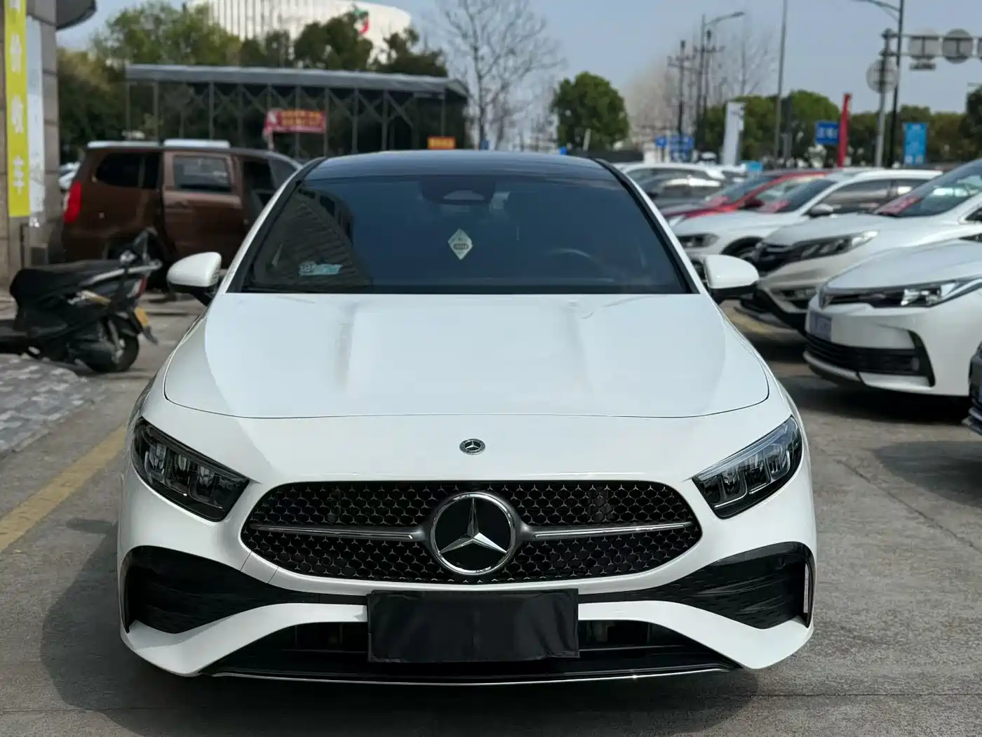 Mercedes-Benz A-Class 2023 A 200 L Fashion фото 2