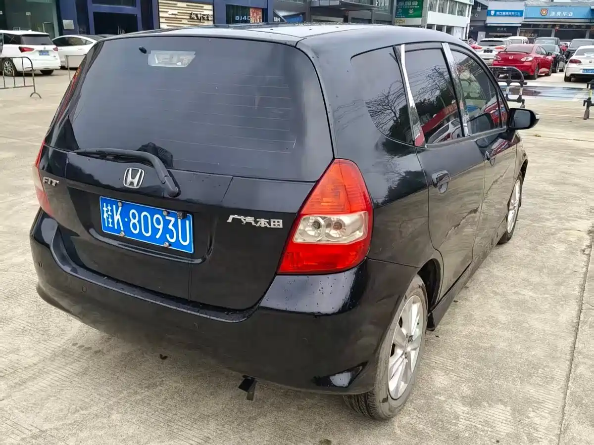 Honda Fit 2008 2008 Model 1.5L Automatic Luxury Edition