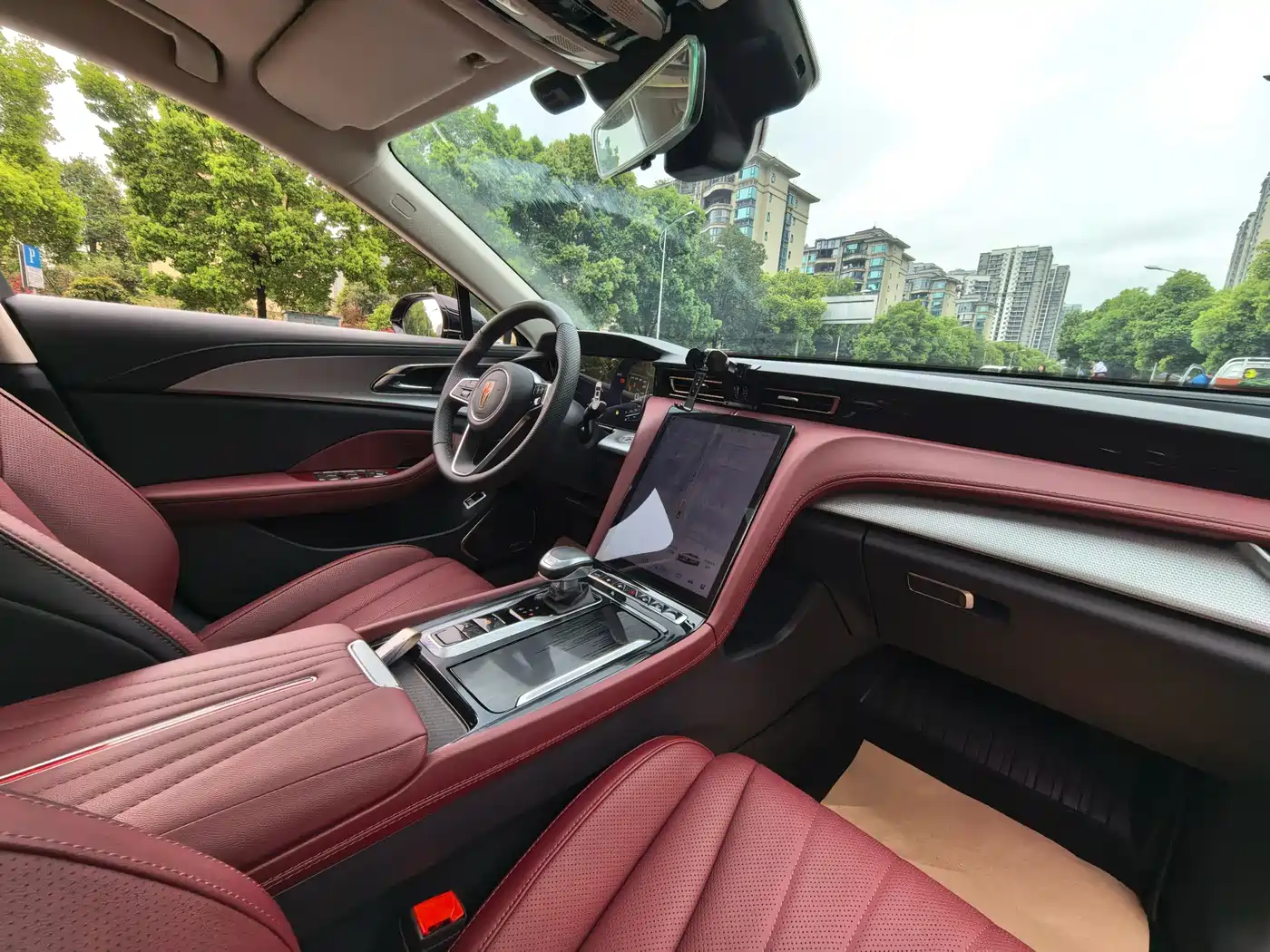 Hongqi H5 2024 1.5T DCT Smart Connect Flag Rhythm Edition фото 6