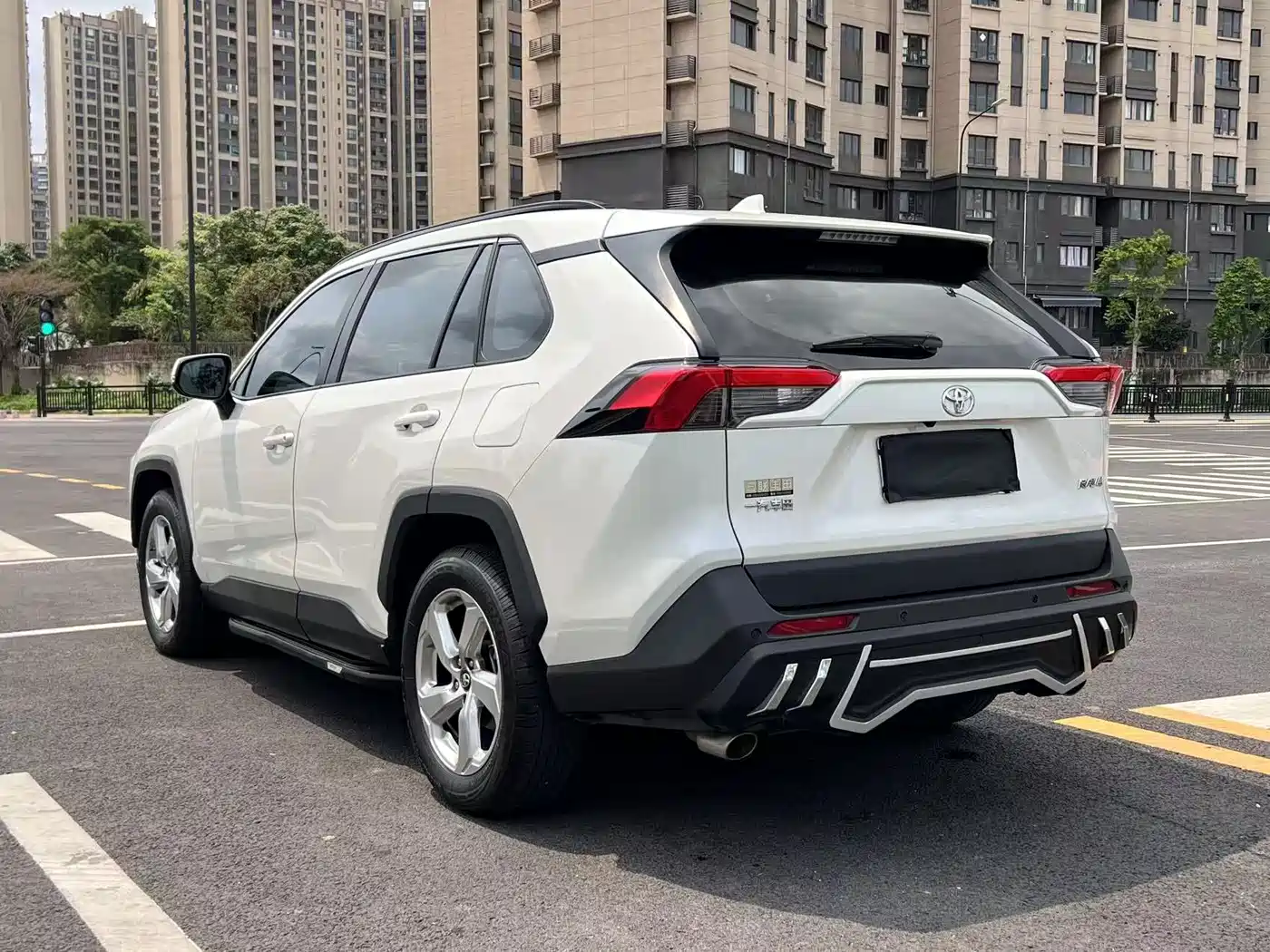 Toyota RAV4 Rongfang 2020 2.0L CVT 2WD Trend Edition фото 9