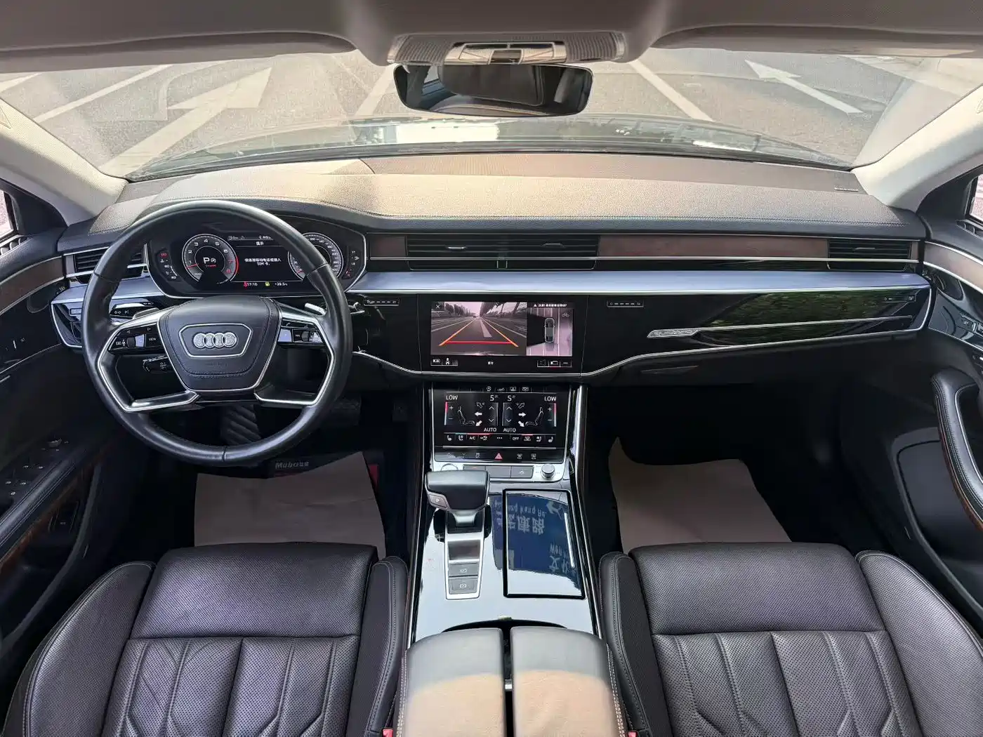 Фото 5 - Audi A8