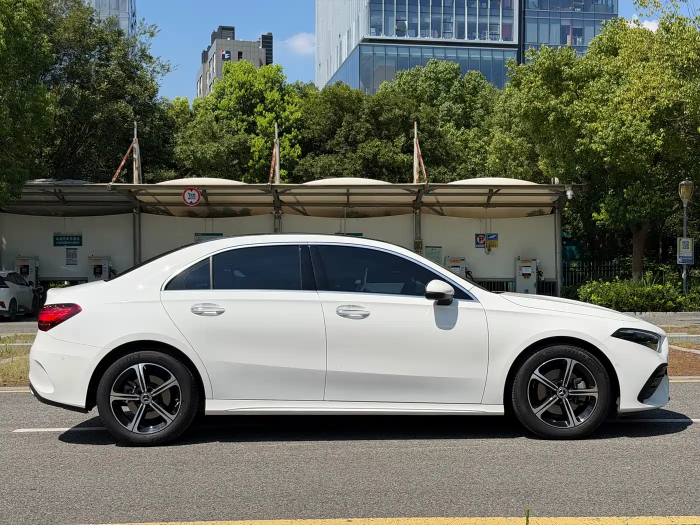 Mercedes-Benz A-Class 2025 2025 Facelift A 200 L Fashion Edition