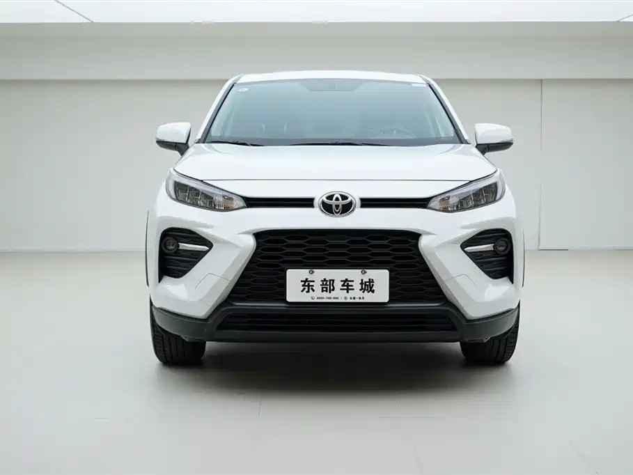 Toyota Wildlander 2023 2.0L CVT FWD LE фото 2