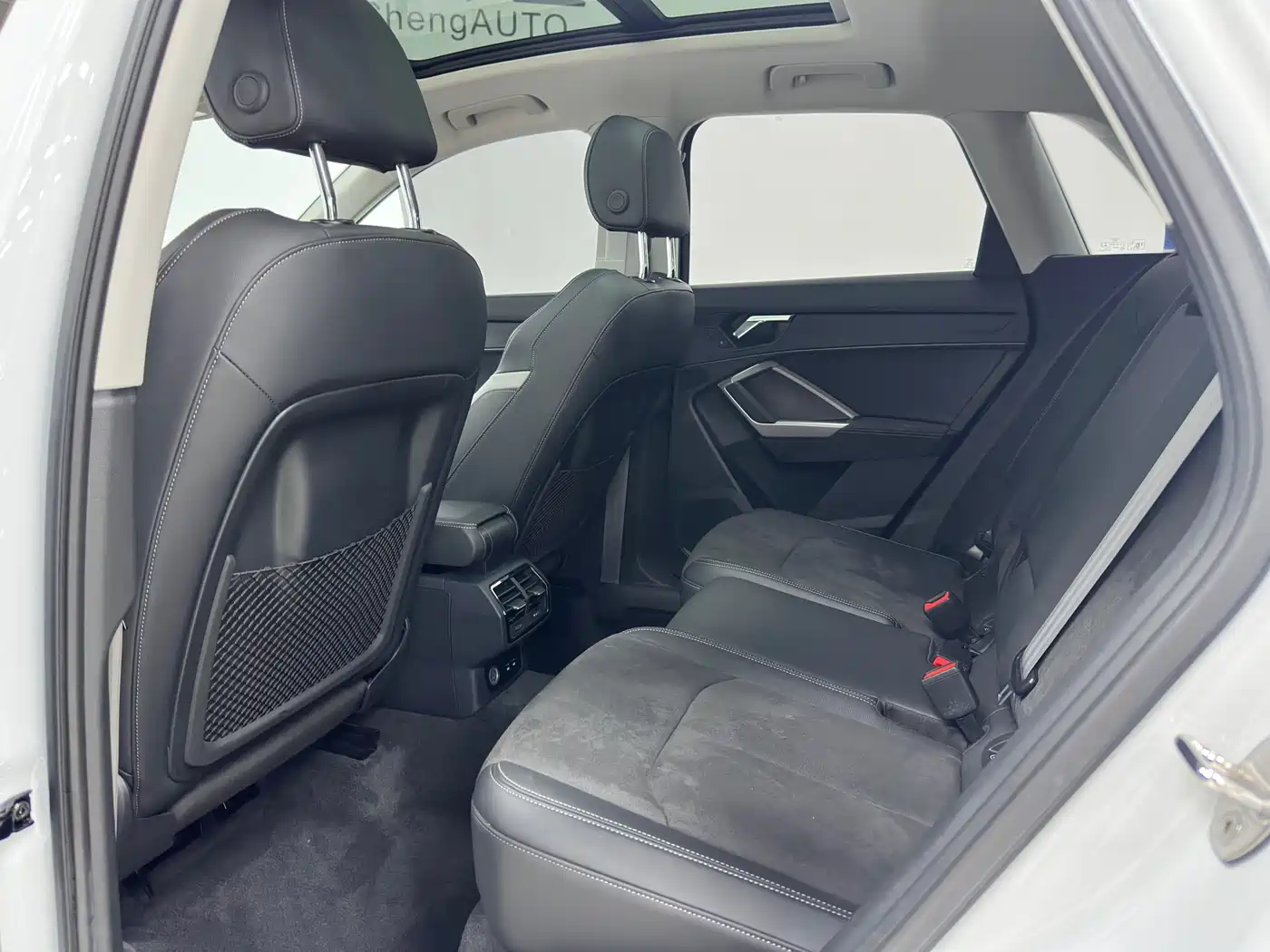 Audi Q3 2022 35 TFSI Fashion Dynamic фото 13