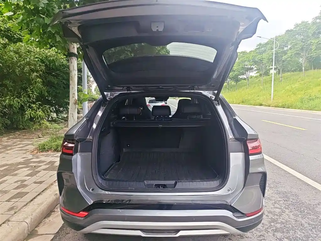 BYD Song PLUS PHEV 2024 Glory Edition DM-i 150km Flagship PLUS фото 19