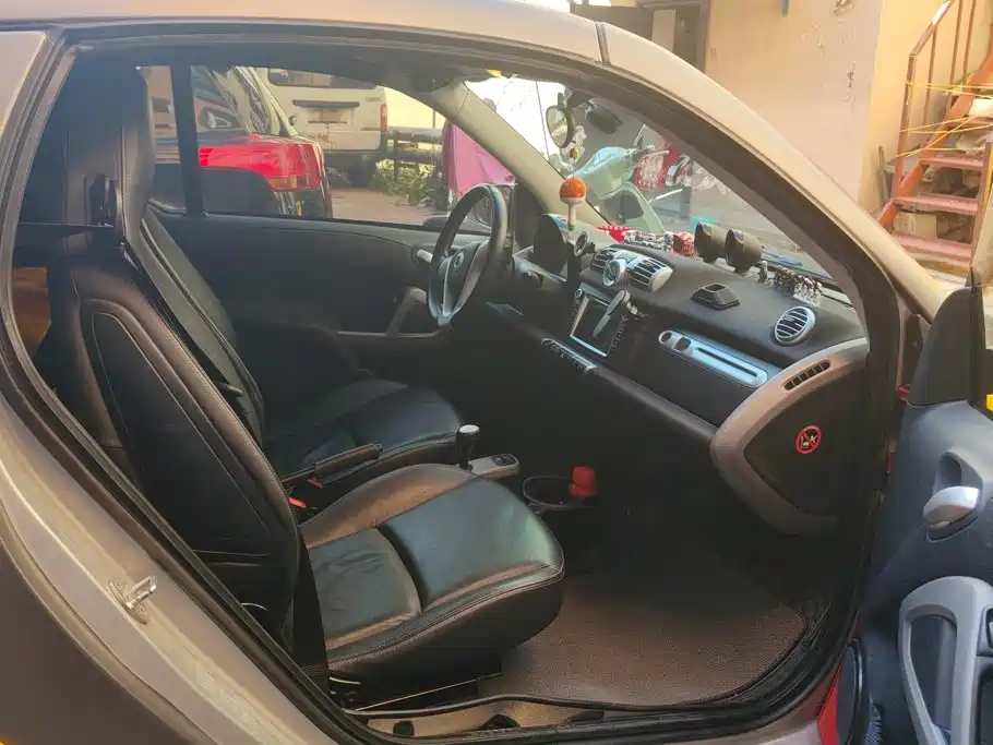 smart fortwo 2014 2012 1.0T Convertible Passion