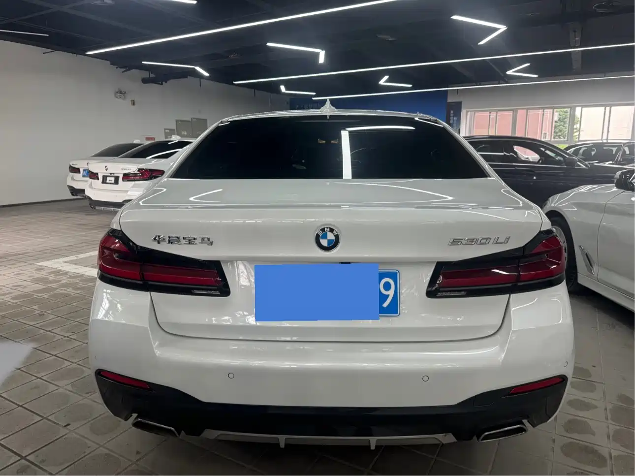 BMW 5 Series 2022 530Li Leading M Sport Package фото 4