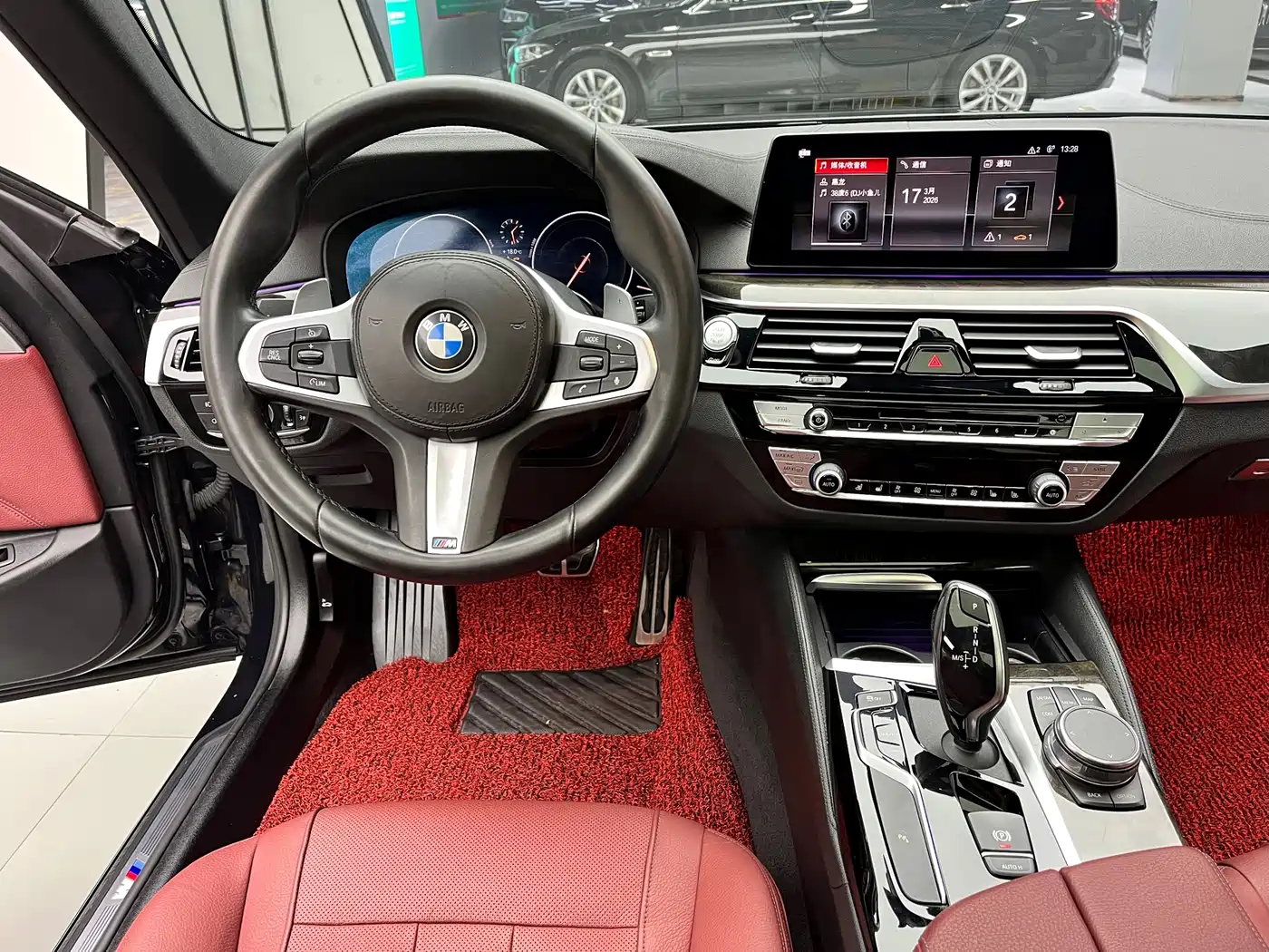 BMW 5 Series 2019 530Li Leading M Sport Package фото 6