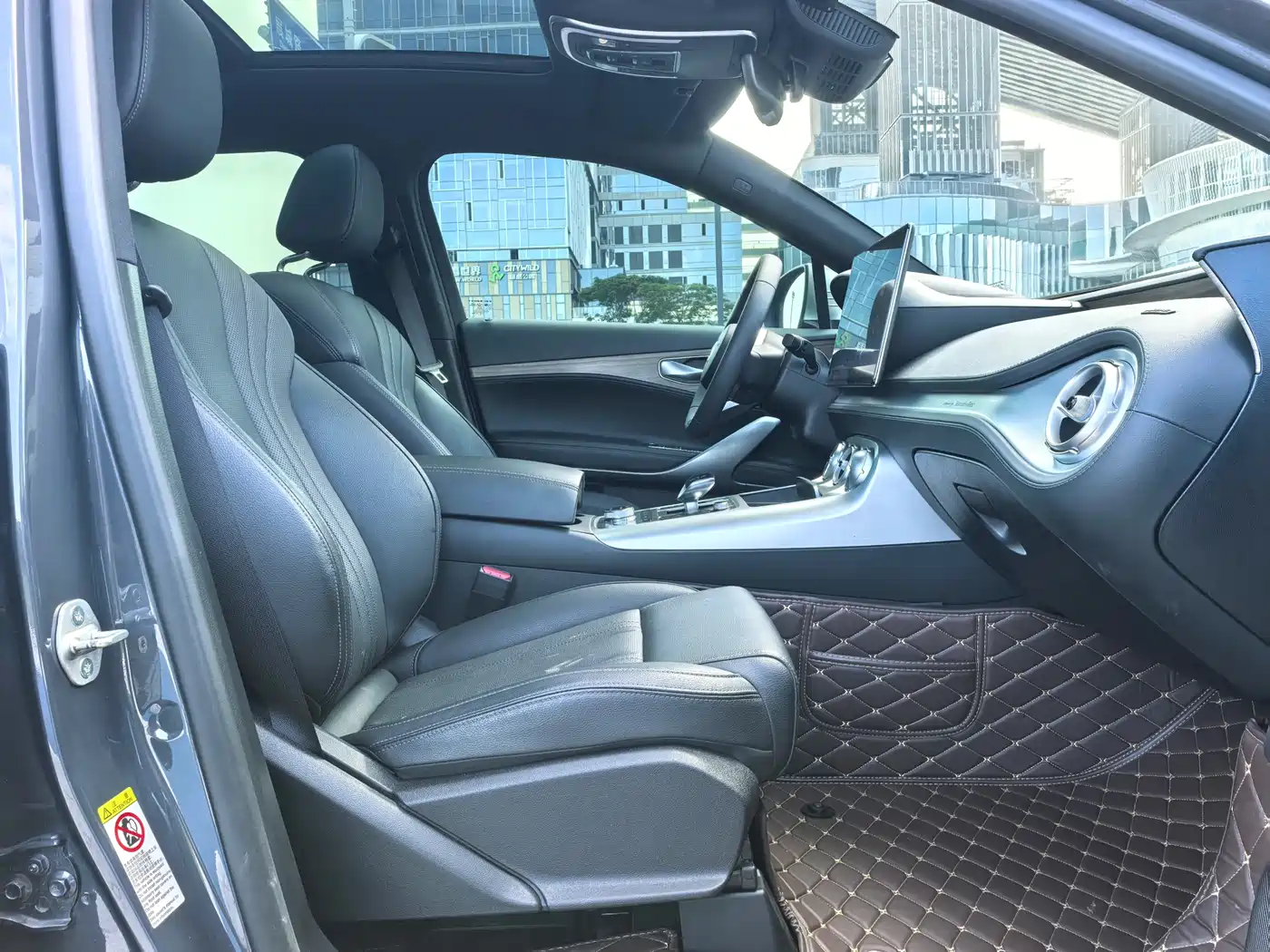 Denza X 2020 PHEV Classic Edition фото 8