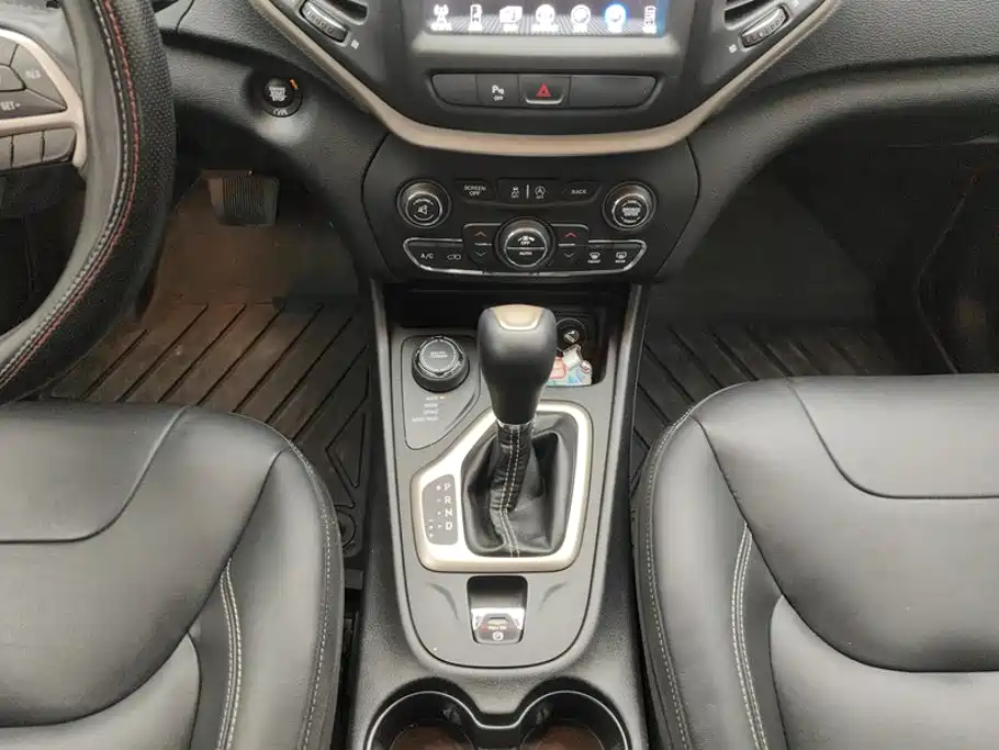 Jeep Cherokee 2018 2017 2.4L Professional Smart Edition