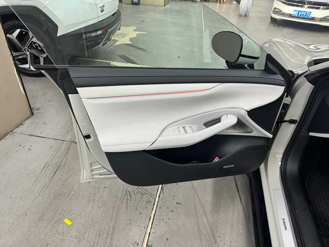 XIAOMI CAR XIAOMI SU7