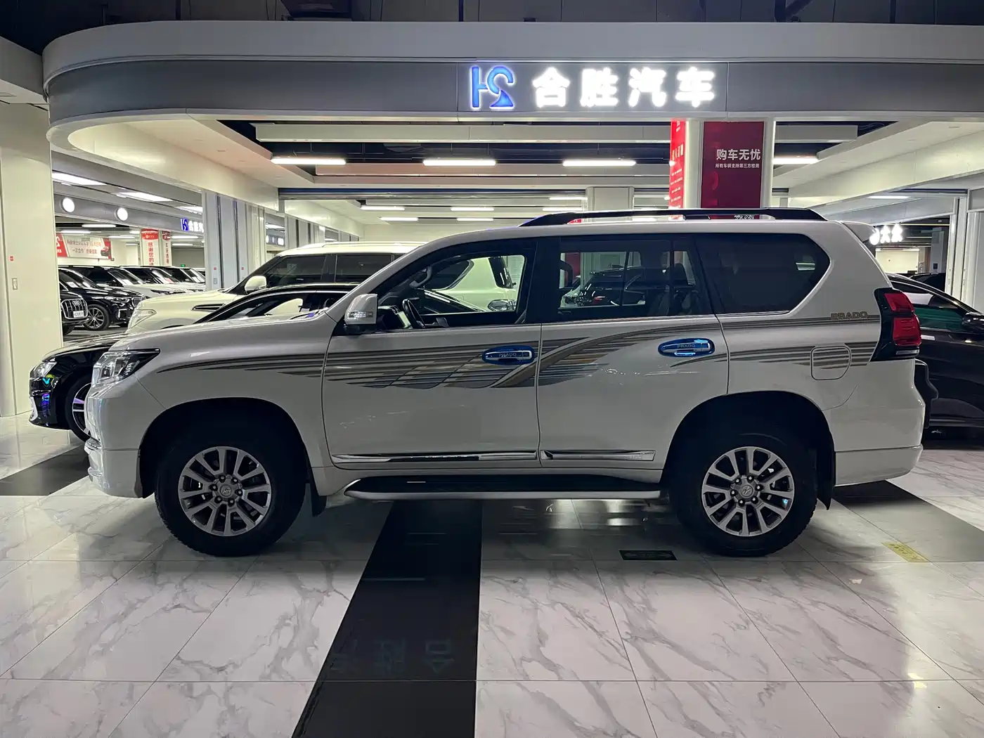 Toyota Prado 2019 3.5L Automatic TX-L Zunxiang Edition with Rear-mounted Spare Tire фото 5