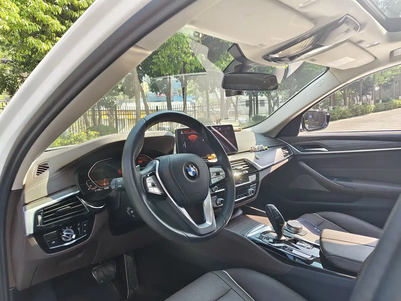 BMW 5 Series 2021 Facelift 530Li Leading M Sport Package фото 22