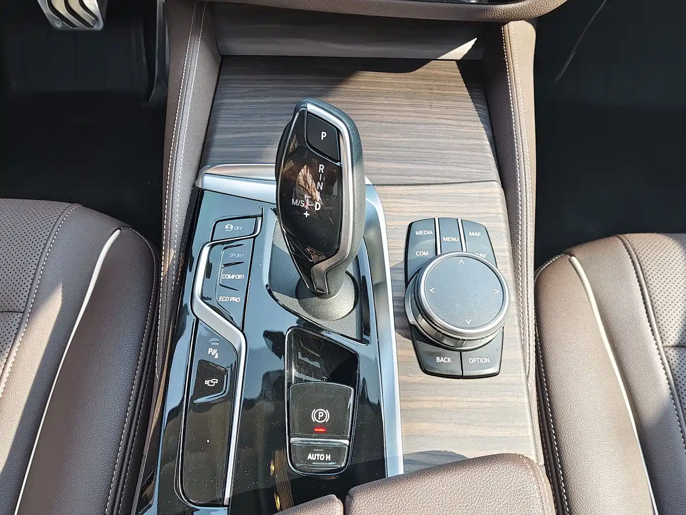 BMW 5 Series 2021 Facelift 530Li Leading M Sport Package фото 12