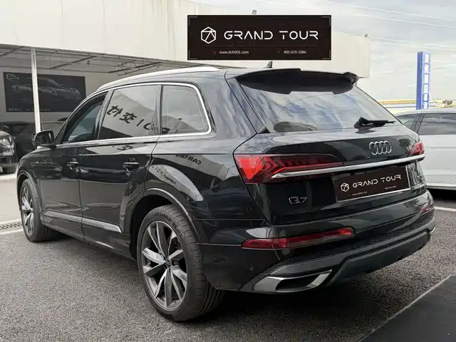 Audi Q7 2023 55 TFSI quattro S line Sport — фото 5