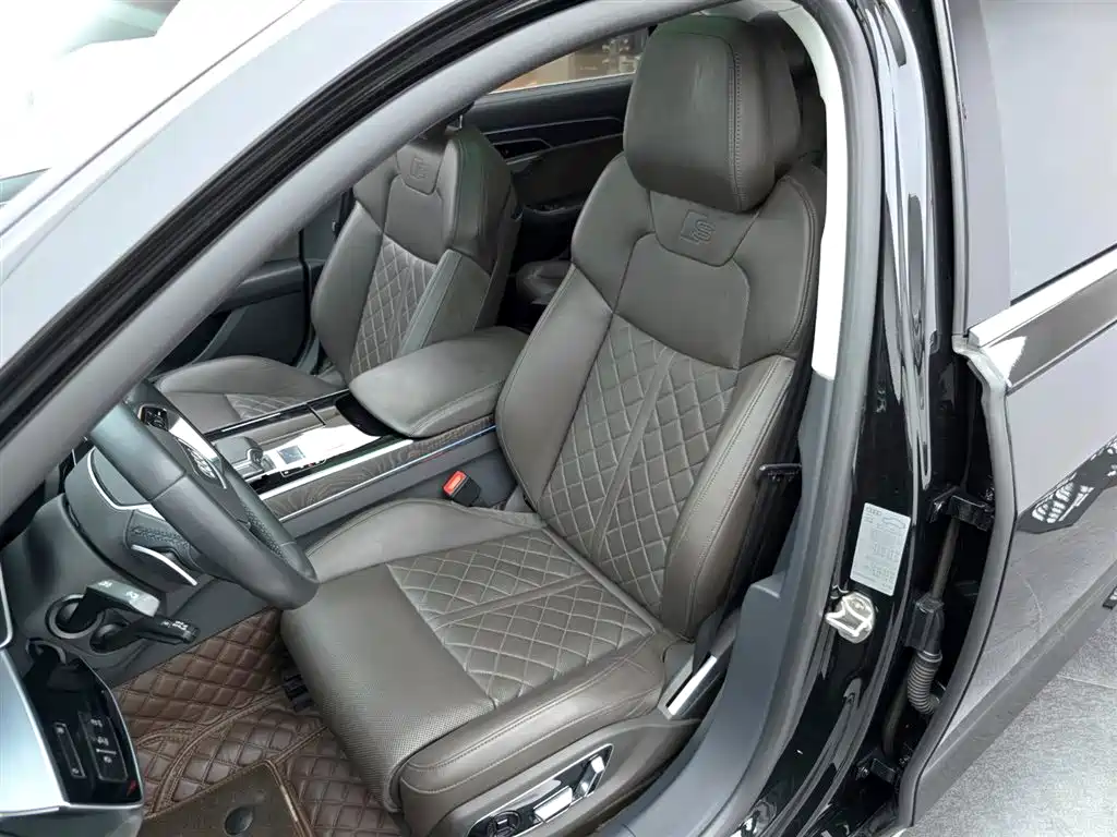 Audi A8 2021 A8L 50 TFSI quattro Comfort фото 14