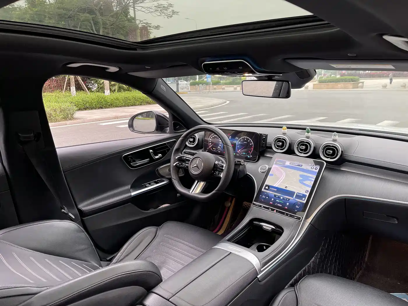 Mercedes-Benz C-Class 2022 Facelift C 260 L Night Edition Sport фото 8