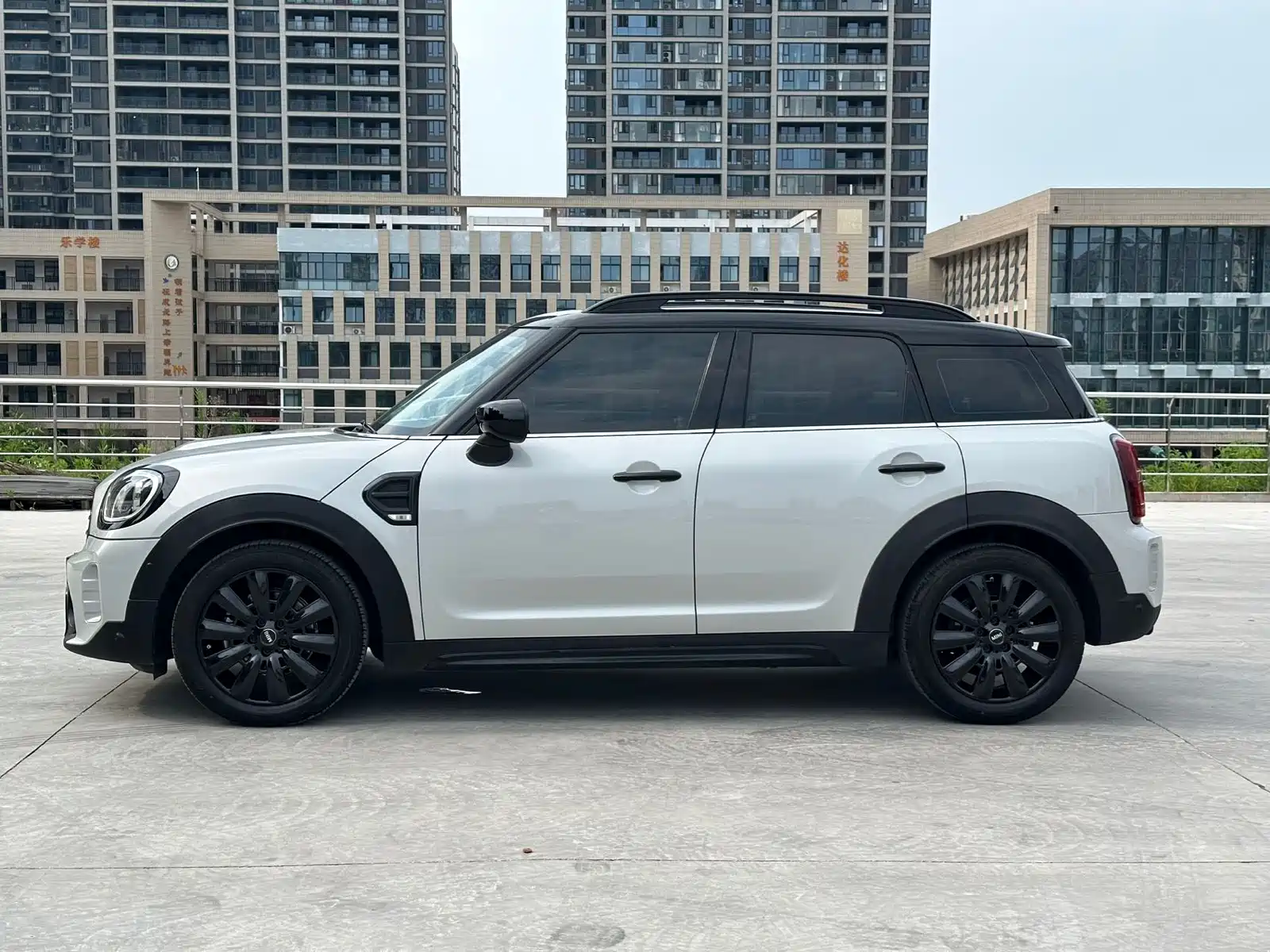 Фото 7 - MINI COUNTRYMAN