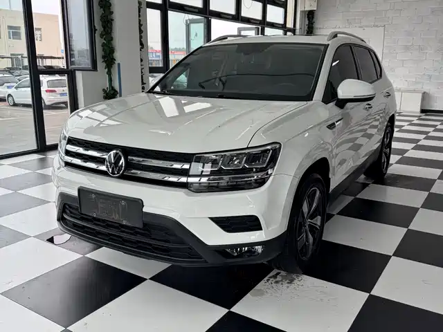 Volkswagen Tharu 280TSI, Моноприводный Комфорт
