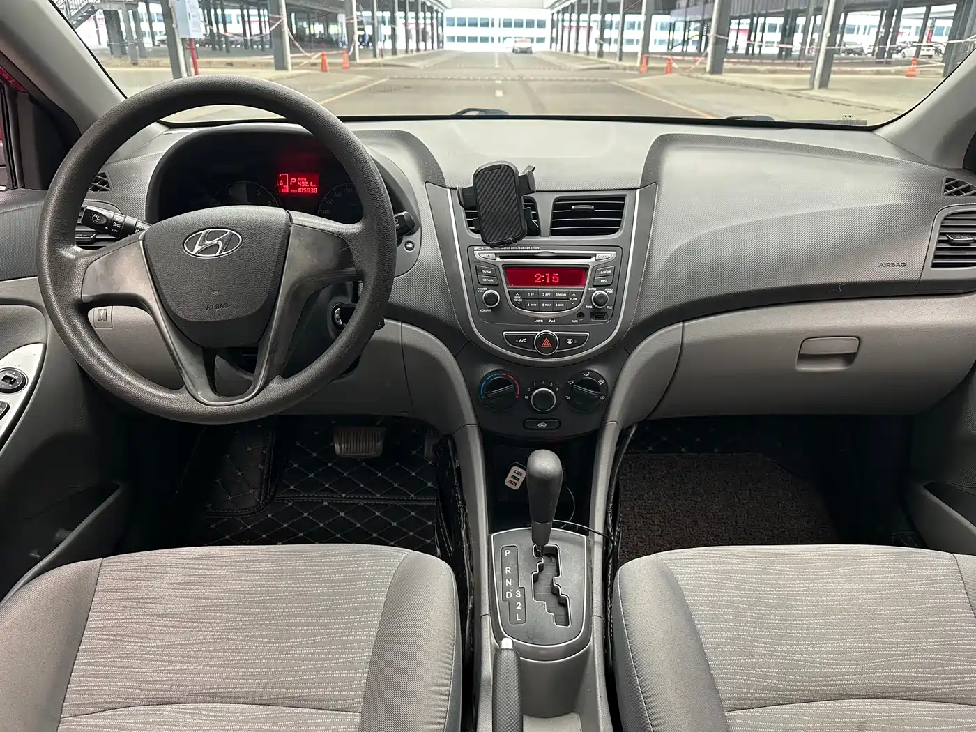 Hyundai Verna 2014 1.4L Automatic Smart GLS фото 11