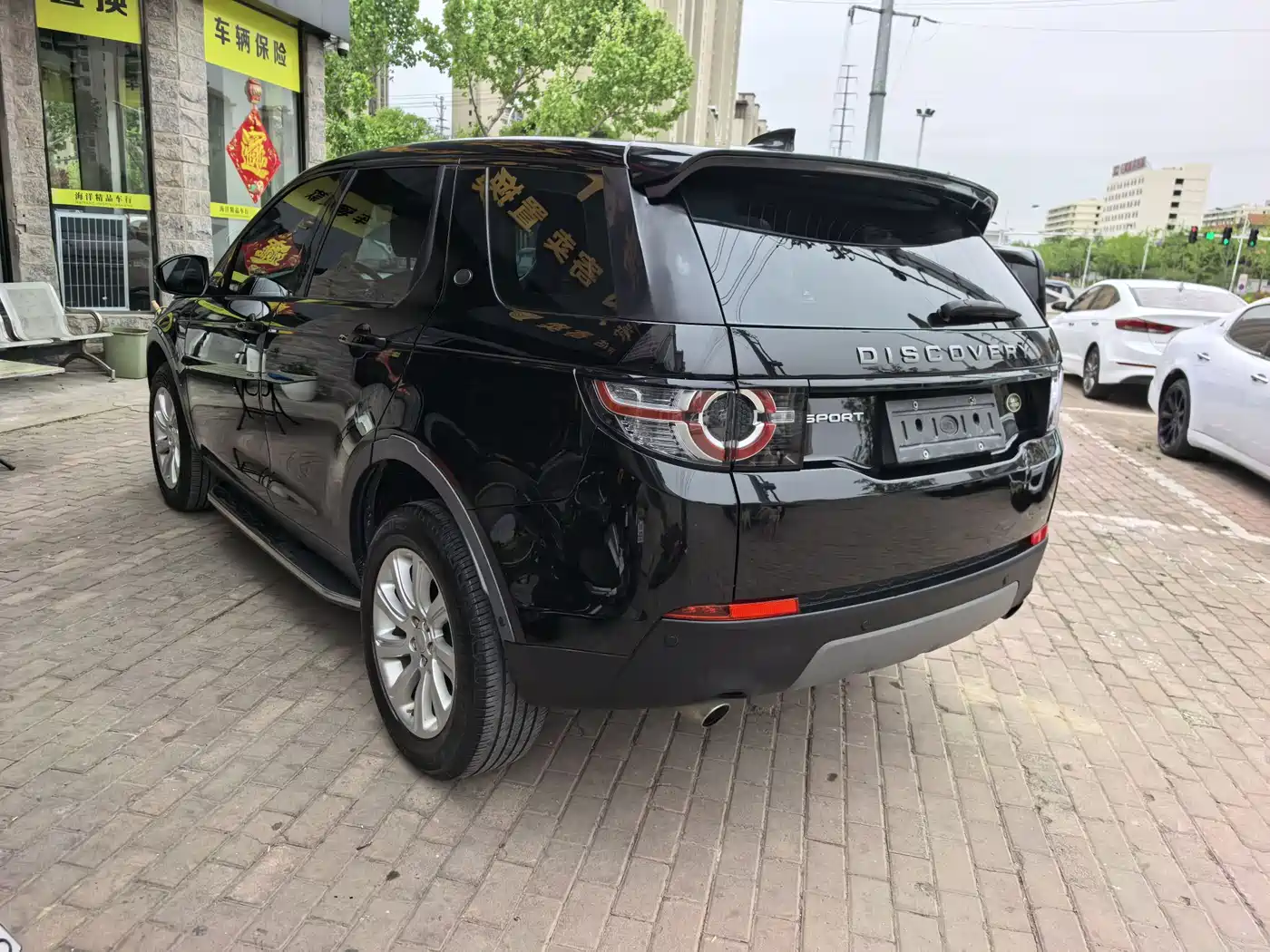 Land Rover Discovery Sport 2018 240PS SE Edition фото 7