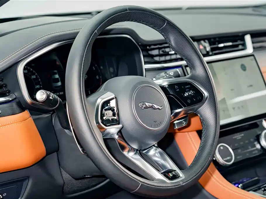 JAGUAR XFL