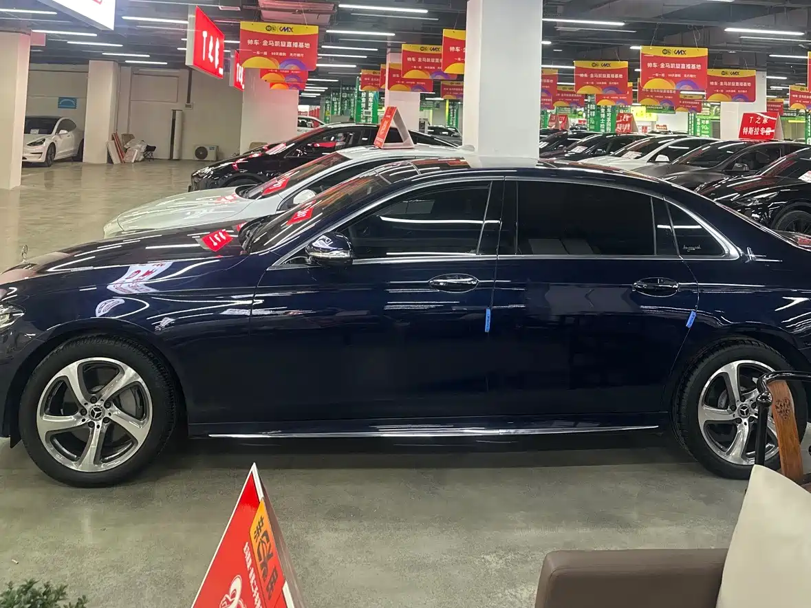 Mercedes-Benz E-Class 2019 E 300 L Sport Fashion фото 17