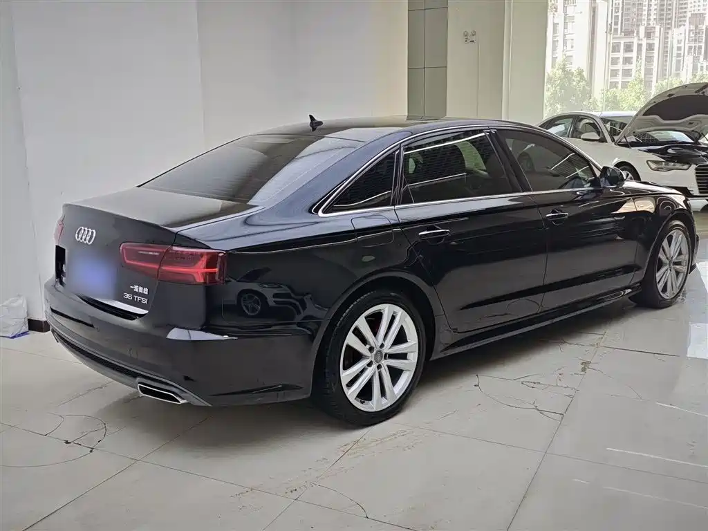 Audi A6L 2018 30th Anniversary 35 TFSI Sport фото 7