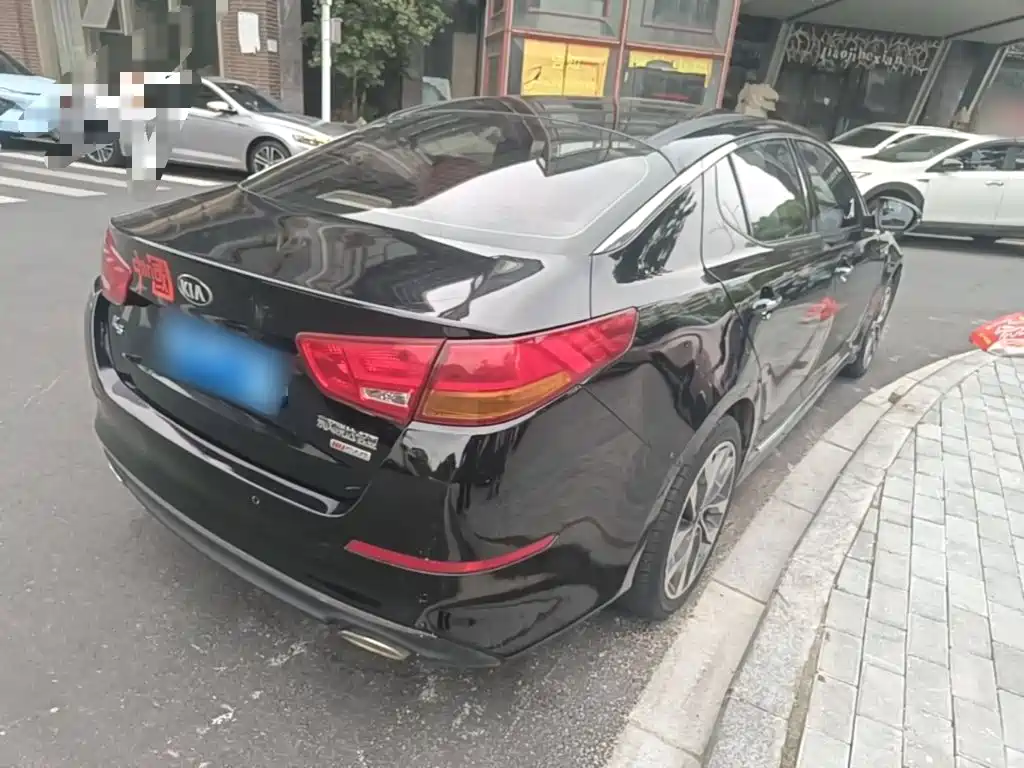 Фото 7 - Kia K5