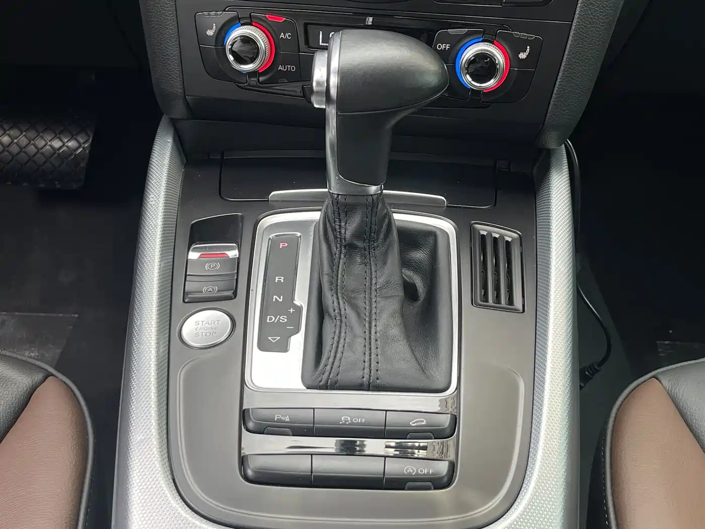 Audi Q5 2018 2017 Plus 40 TFSI Technology