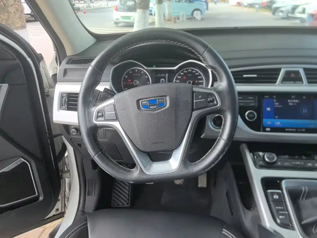 Geely Boyue 2016 2016 2.0L Manual Smart·Style Edition