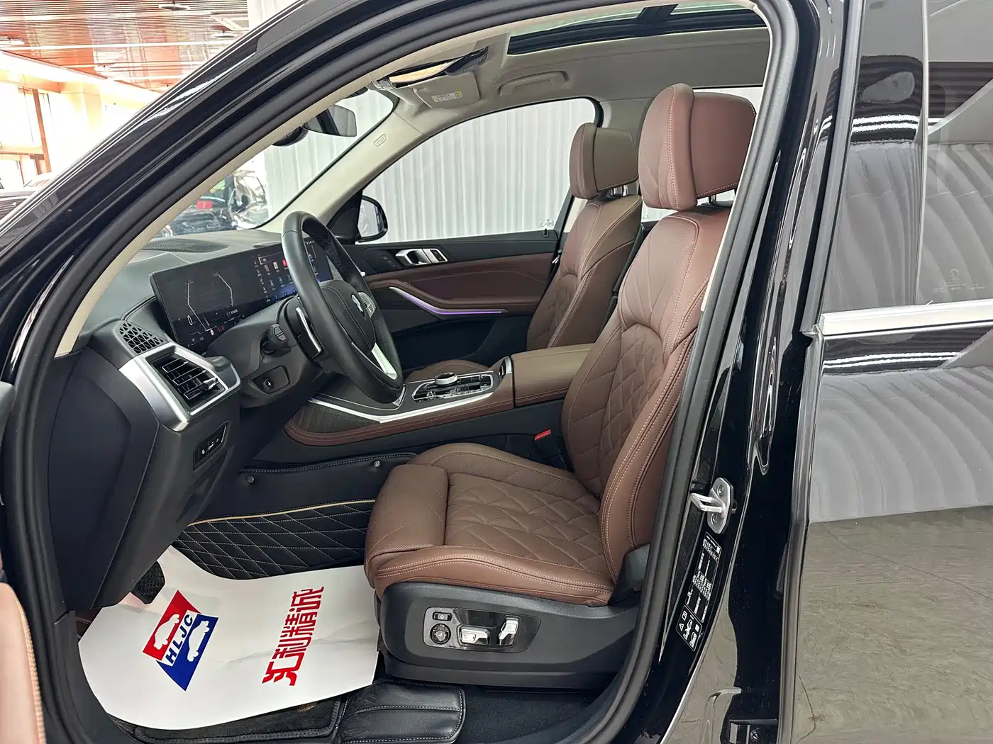 BMW X7 2023 xDrive40i Leading Luxury Package фото 4