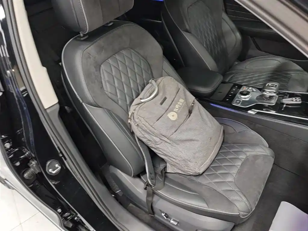 Hongqi HS5 2019 2.0T Smart Connect Enjoy Edition фото 25
