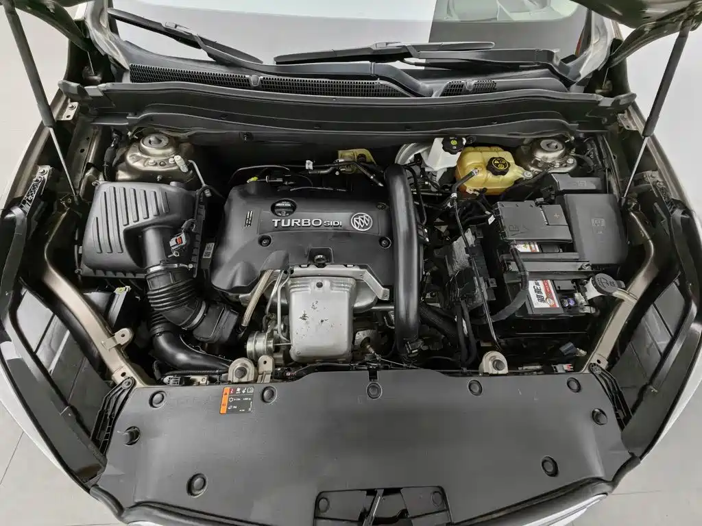 Фото 6 - Buick Envision Plus