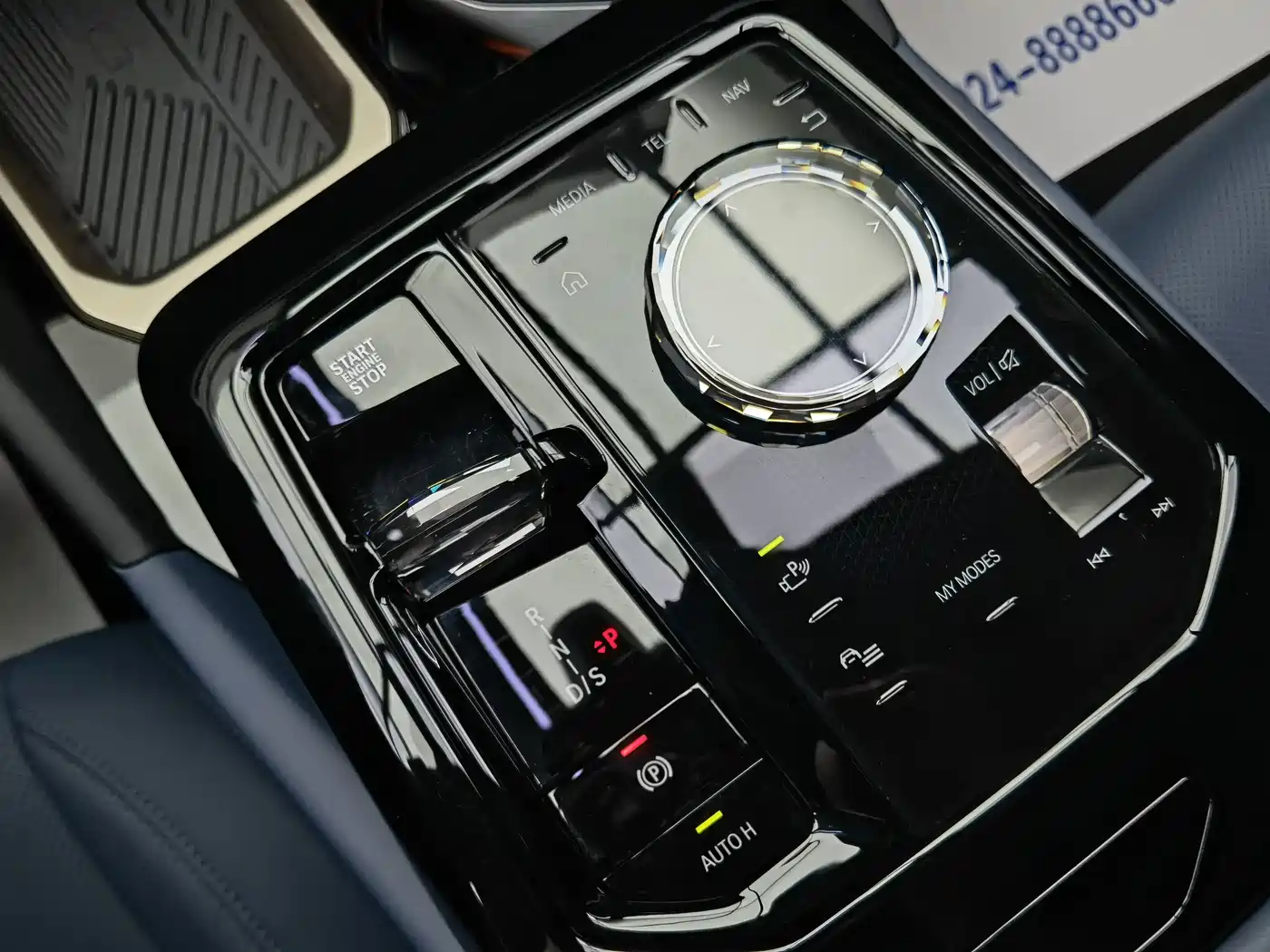 BMW 5 Series 2025 530Li Premium M Sport Package фото 14