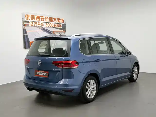 Volkswagen Touran 2016 Touran L 280TSI DSG Comfortline — фото 2