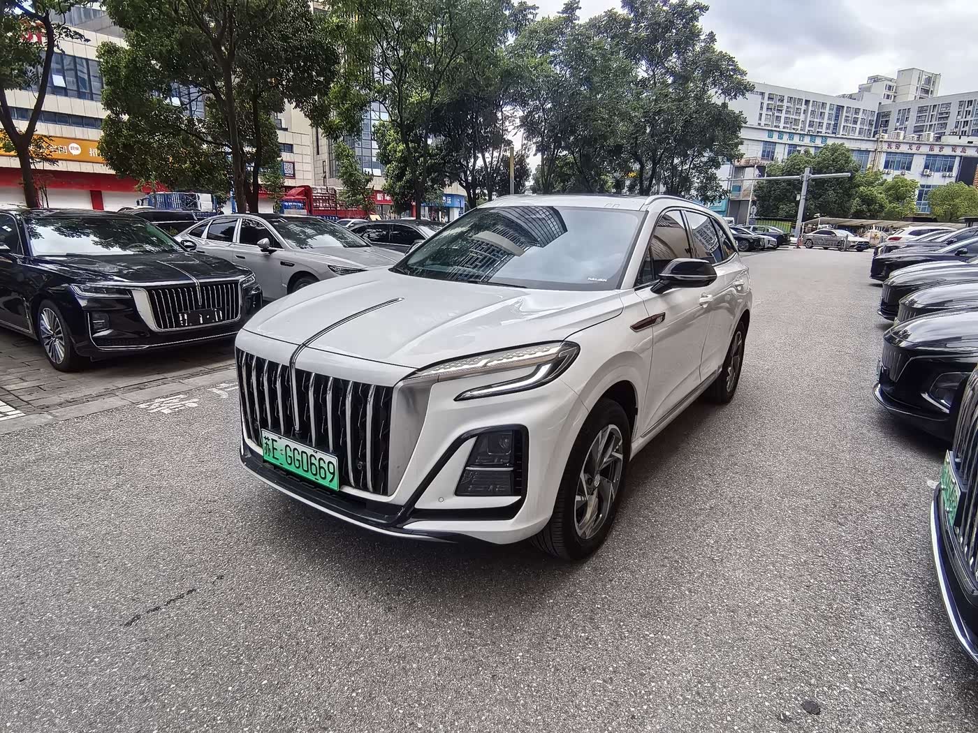 Hongqi HS3 PHEV
