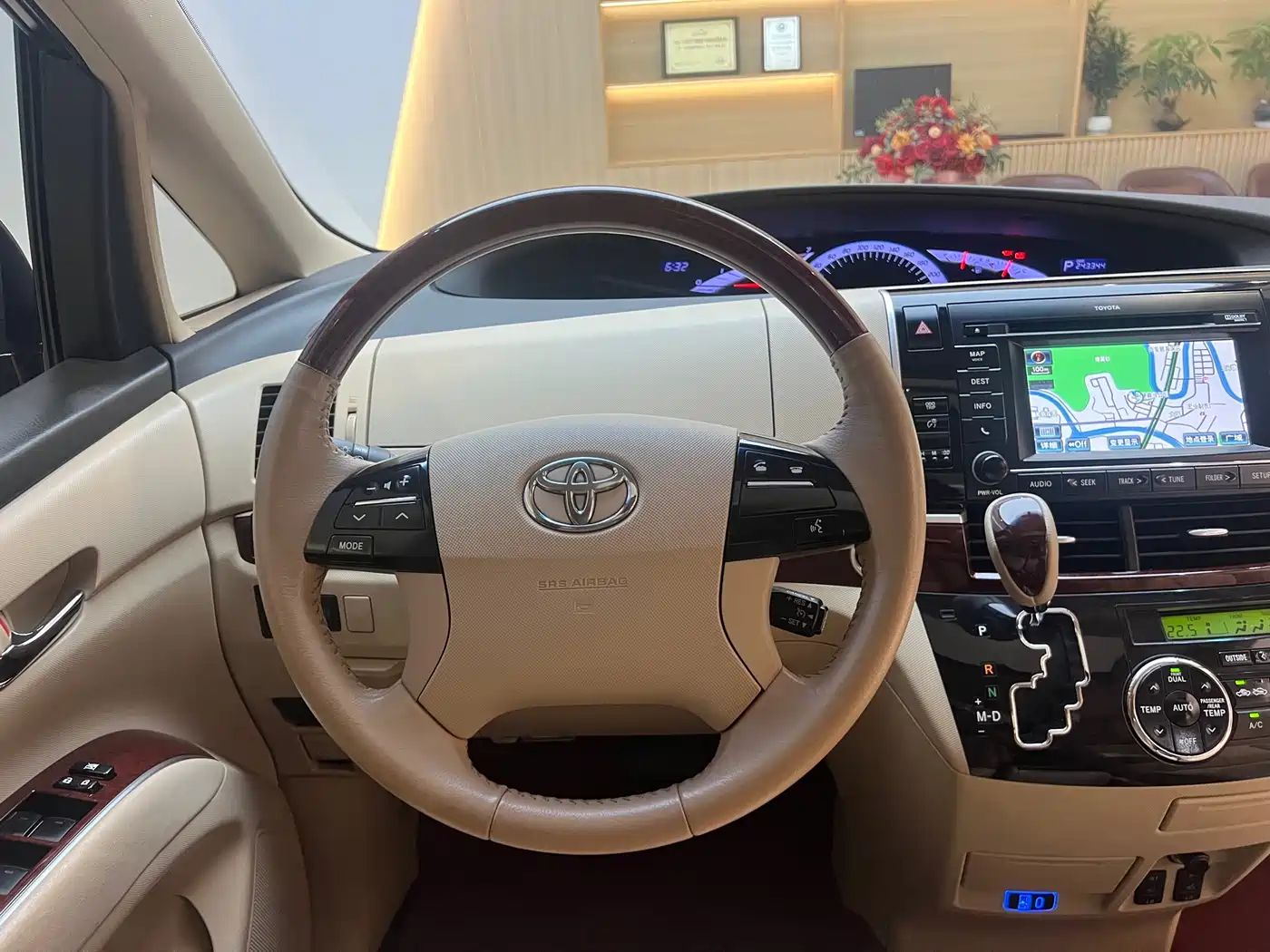 Toyota Previa 2012 2.4L 7-Seater Luxury Edition фото 22