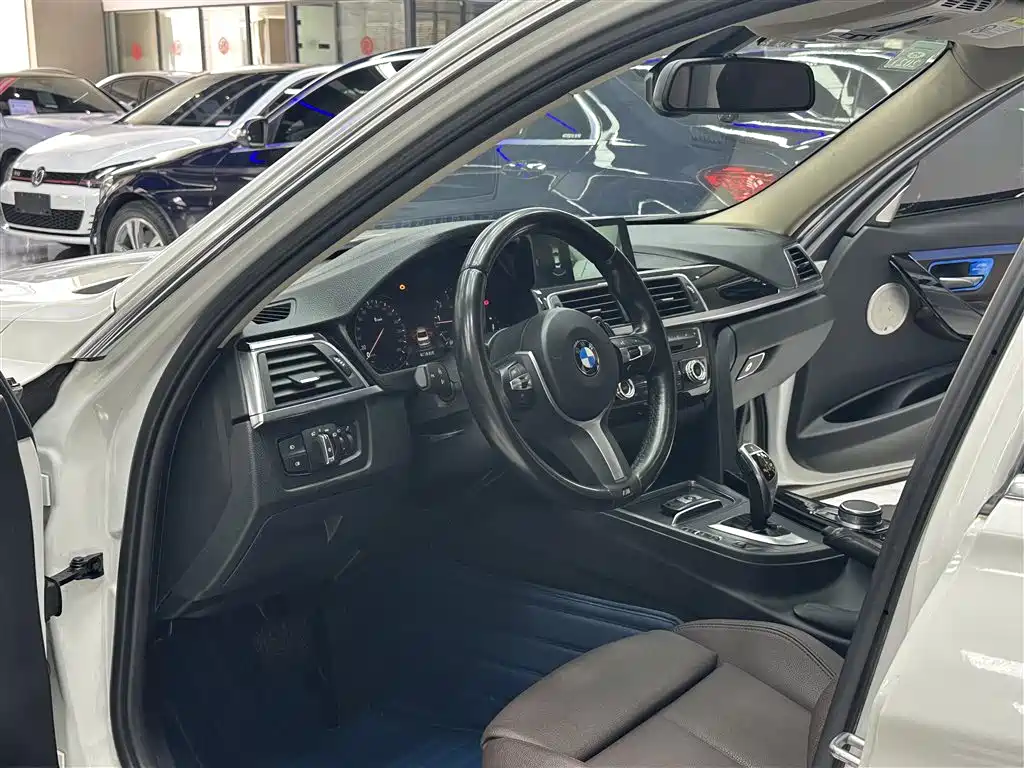 BMW 3 Series 2019 320Li M Luxury Package фото 9