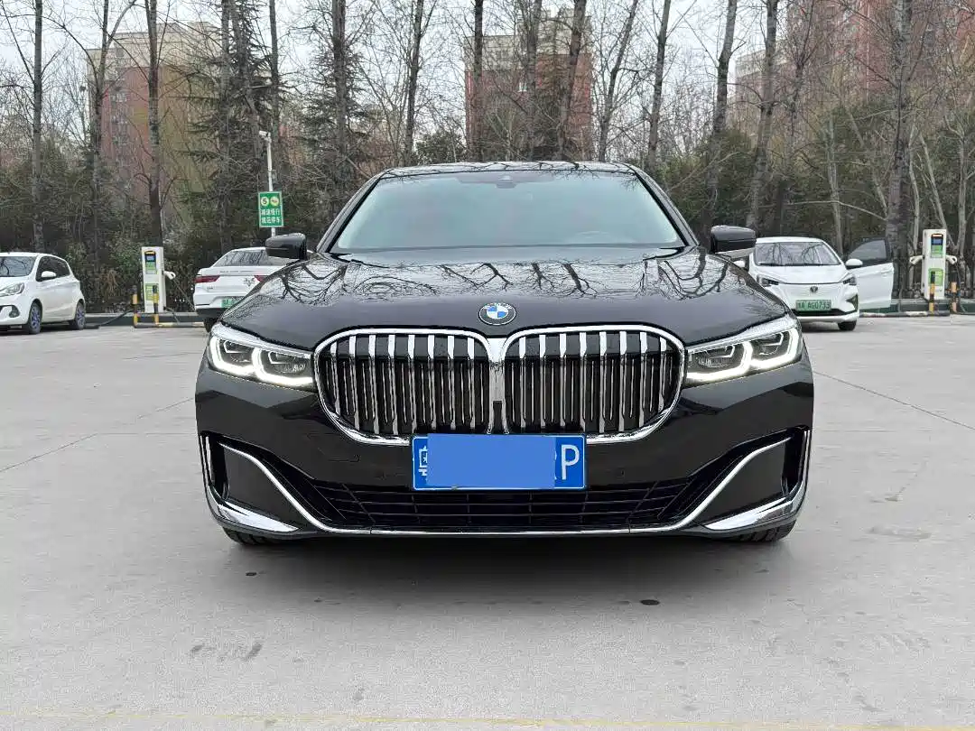 BMW 7 Series 2021 Model 730Li Luxury Package фото 2