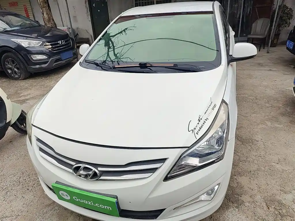 Hyundai Verna 2016 1.4L Automatic Smart GLS фото 3
