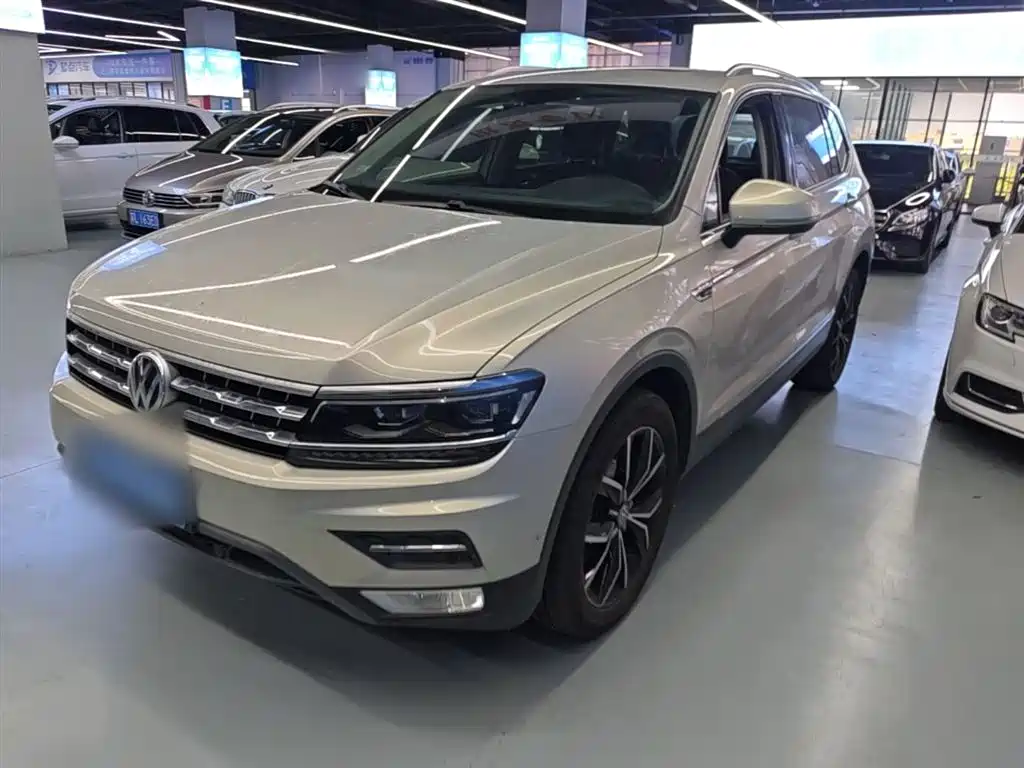 Volkswagen Tiguan L 2019 380TSI Auto AWD Smart Luxury Edition China V фото 2
