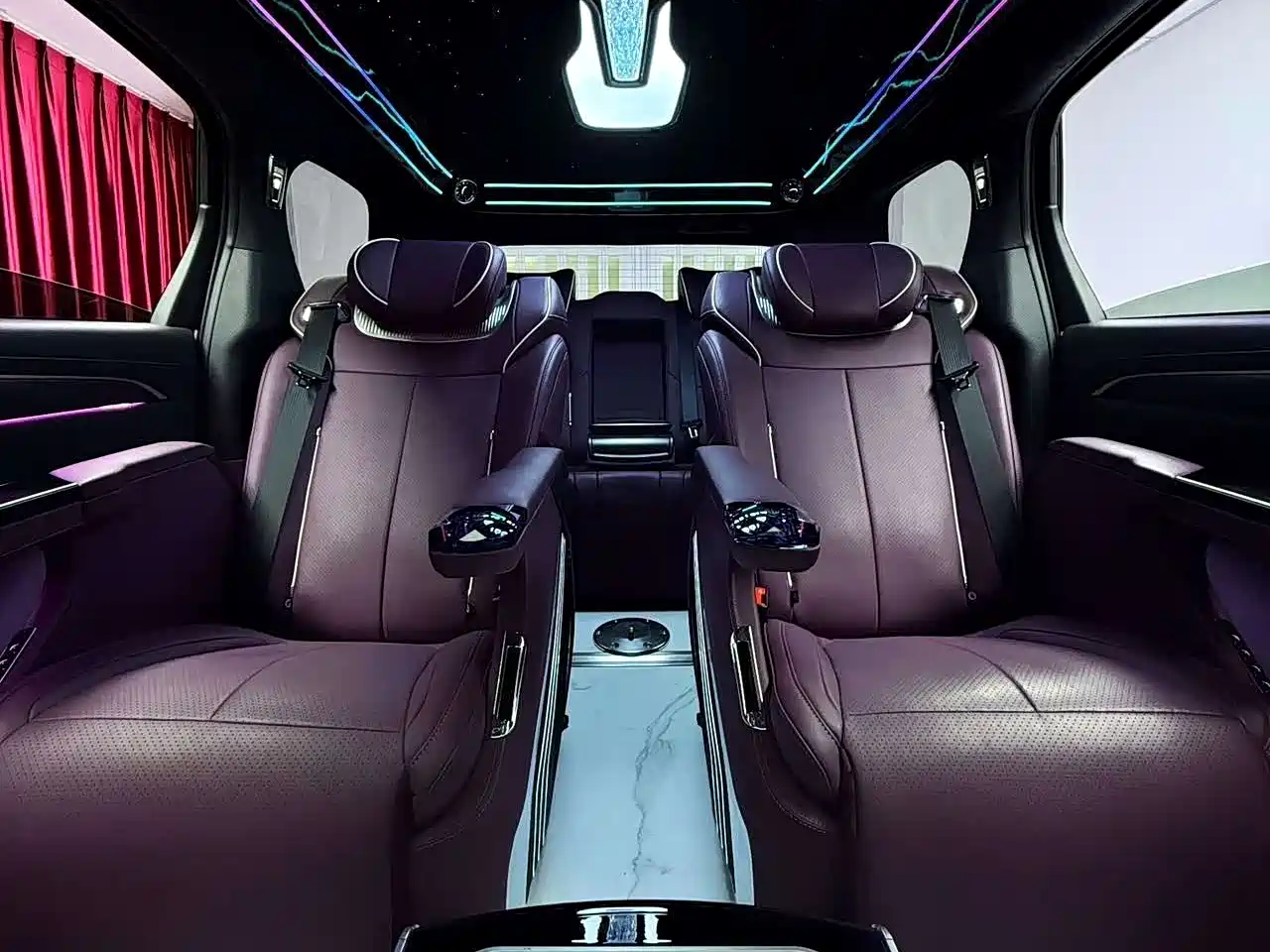 Buick GL8 2025 Land Business Class First Edition фото 13