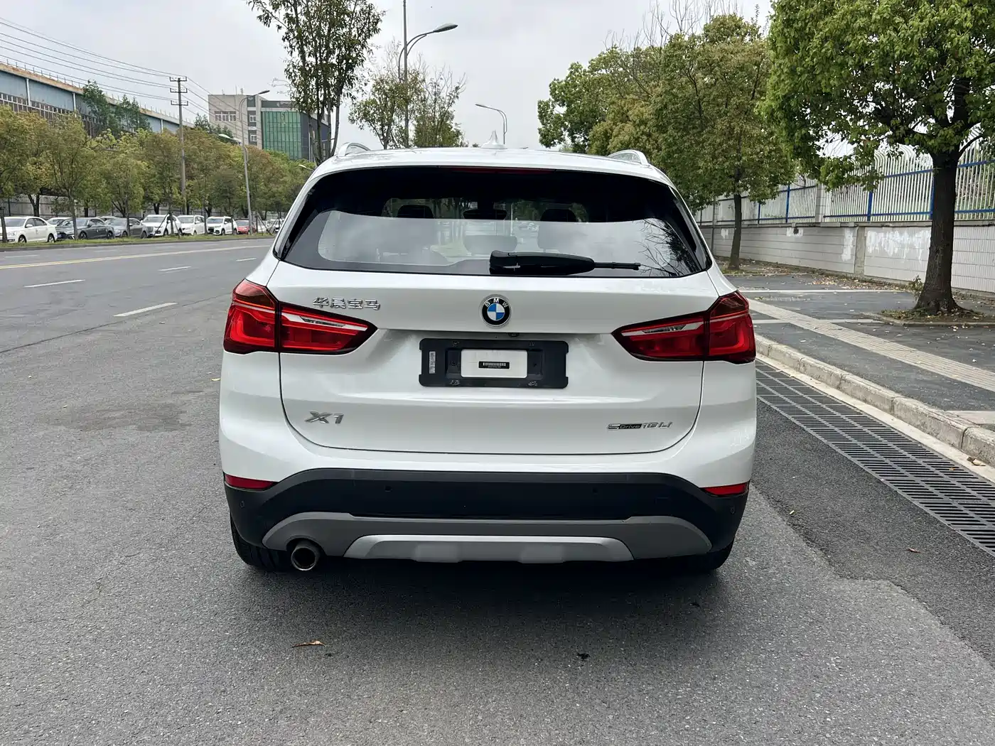 BMW X1 2019 sDrive18Li Premium Model фото 7