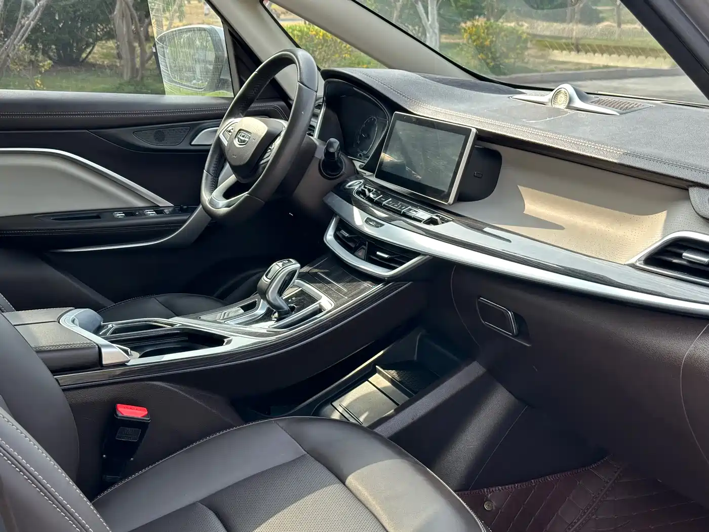 GEELY AUTOMOBILE JIAJIE