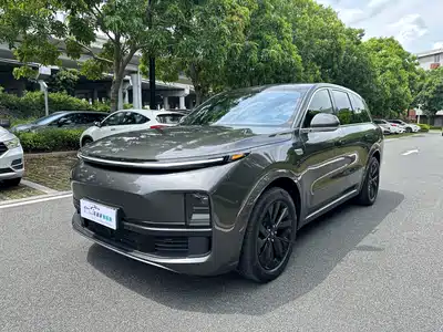 Li Auto L8