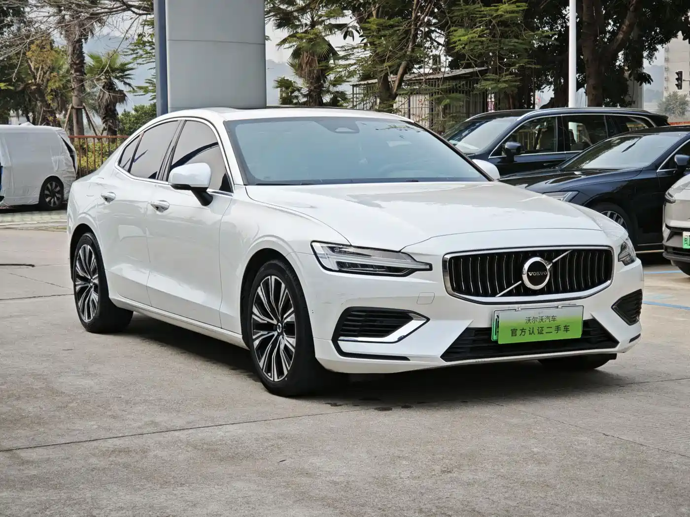 VOLVO S60 PLUG IN HYBRID