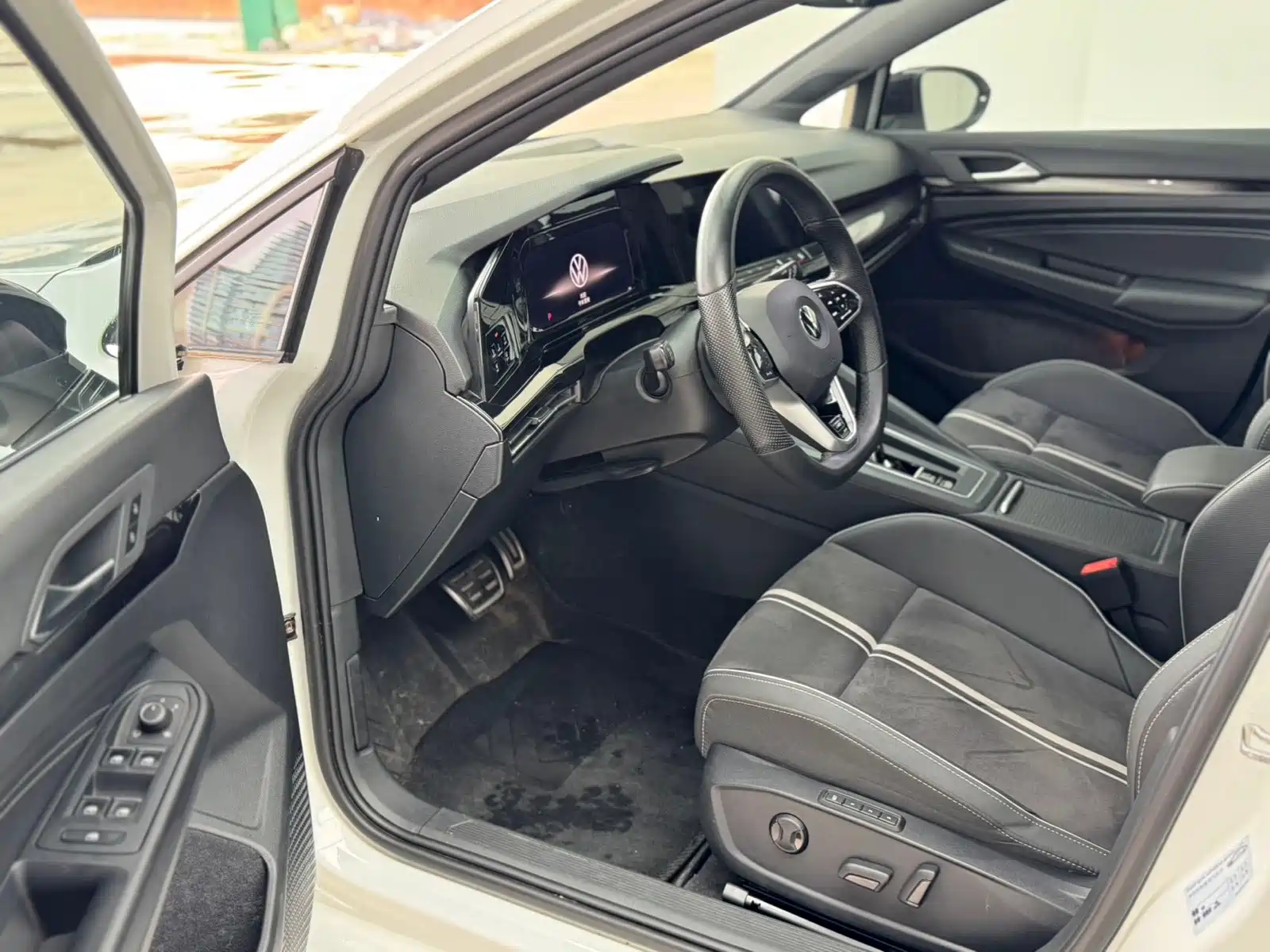 Фото 7 - Volkswagen Golf
