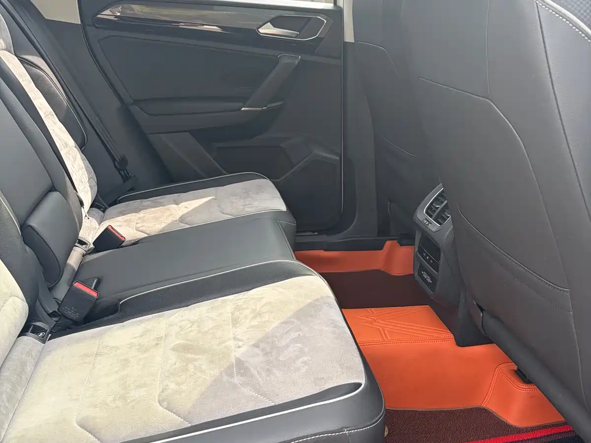 Volkswagen Tayron X 2020 330TSI 2WD Premium Smart Edition фото 8