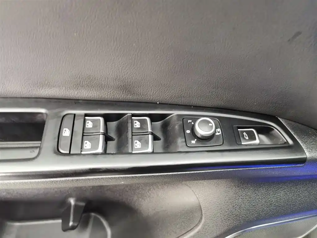 HANTENG MOTORS HANTENG X7